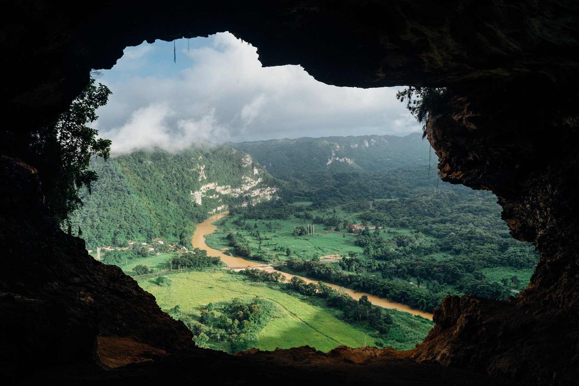 krásna jaskyňa a kras na Slovensku