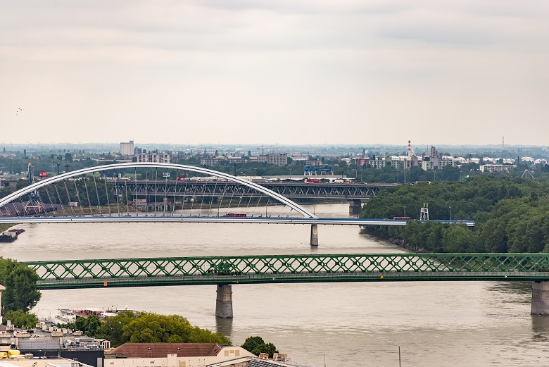 Bratislava most Dunaj